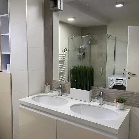 Apartment Elena *